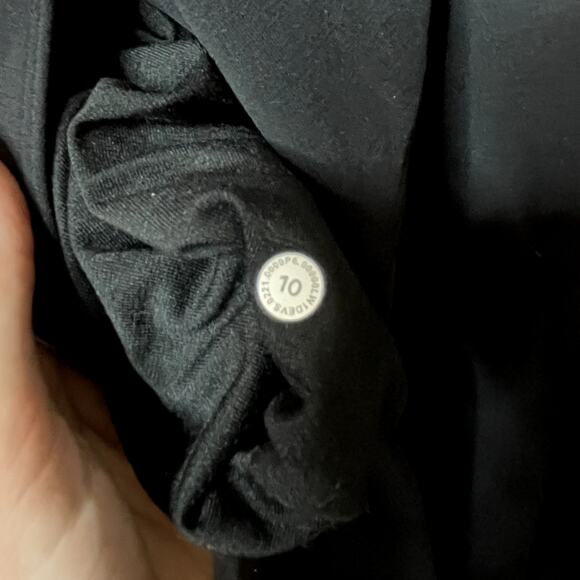 Lululemon Ease of it All V-Neck Jumpsuit Black Romper Softstreme Women's Size 10 - Picture 4 of 9